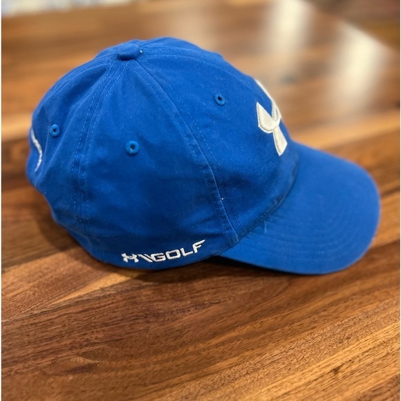 Under Armour “Golf” ball cap in GUC - Picture 4 of 4